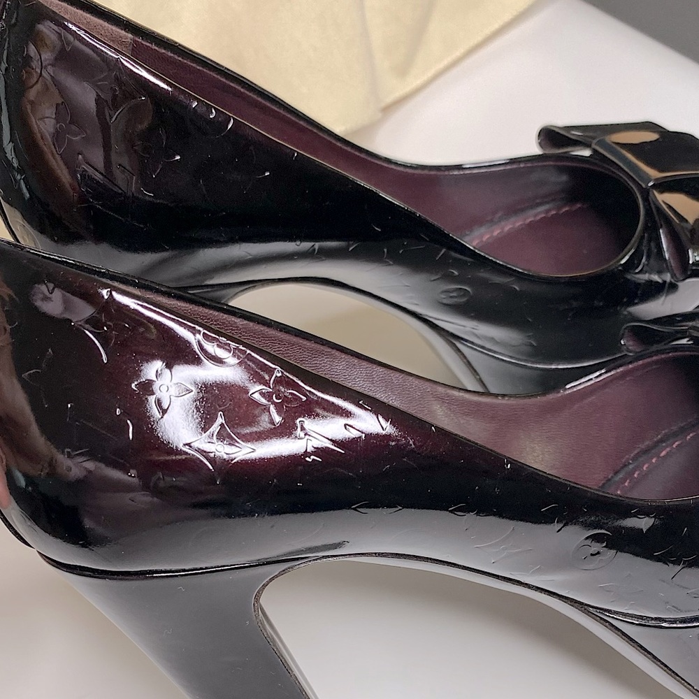 Louis Vuitton Monogram Vernis Lether Shoes - Picture 3 of 12